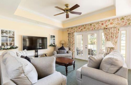 Reunion Apartment | Sunset View Prestigious Reunion Townhome