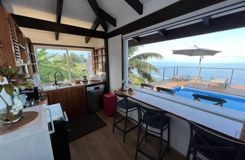 Punaauia House | Tahiti Secret Heights, Views of Moorea, Heated Pool, Air Conditioning, Free Pickup and Drop-off