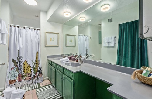 Shalimar Villa | Tempe Poolside Hideaway