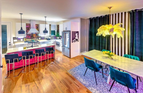 Katie Hill Neighborhood House | The Nashville Playmate Lounge - Hot Tub/Game Room!