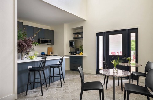 New Buffalo Hotel | The Neighborhood Hotel-New Buffalo