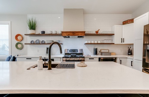 Tobin Hill House | The Pearl Cottage House by the Riverwalk; HGTV