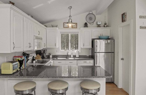 Wellfleet House | The Ultimate Cape Cod Escape for Families, Friends & Pets