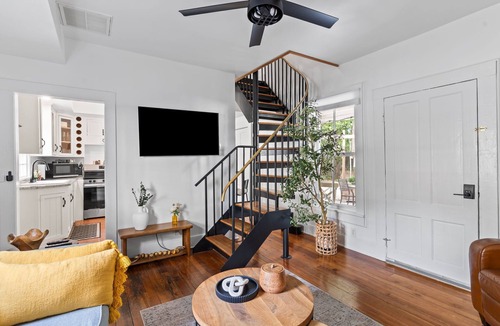Wilmington Historic District House | Third & Oak Downtown Historic Estate 4-min Walk to Riverwalk VIP .