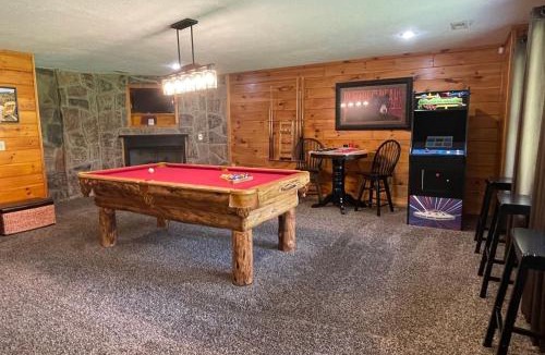 Chalet Village House | Three Bears Lodge - Outdoor Hot Tub, Game Room, Pet Friendly + Chalet Village Resort Access