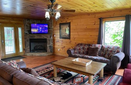 Chalet Village House | Three Bears Lodge - Outdoor Hot Tub, Game Room, Pet Friendly + Chalet Village Resort Access