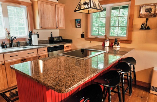 Jackson Ski Chalet | Timberhaus - 2br Alpine Chalet Garden Fire Pit