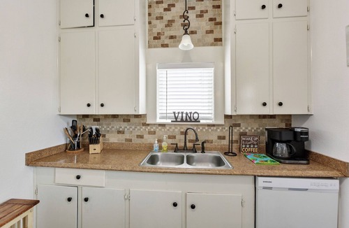 San Jacinto House | Tina Marie