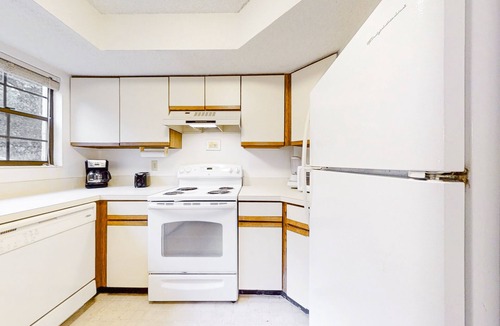 Amelia City House | Two-story townhome with fast WiFi & pool - steps from the beach