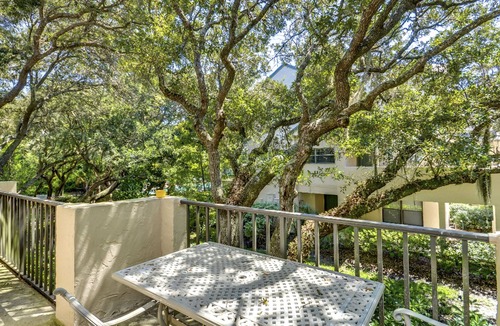 Amelia City House | Two-story townhome with fast WiFi & pool - steps from the beach