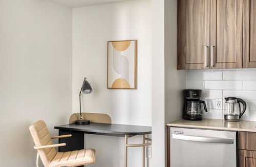 Downtown Seattle Apartment | Upscale First Hill Studio w/Gym & Coworking, by Blueground