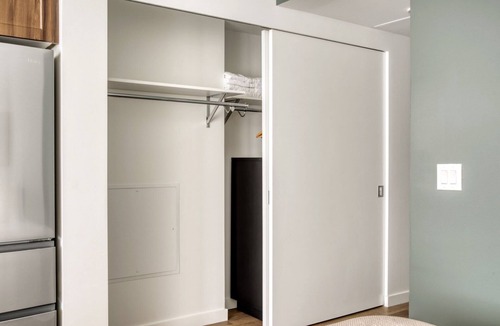 Downtown Seattle Apartment | Upscale First Hill Studio w/Gym & Coworking, by Blueground