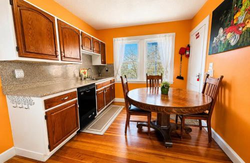 Jamaica Plain Apartment | Victorian Condo
