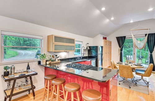 Cassopolis House | Walk to Kelsey Lake: Cassopolis Home w/Yard!
