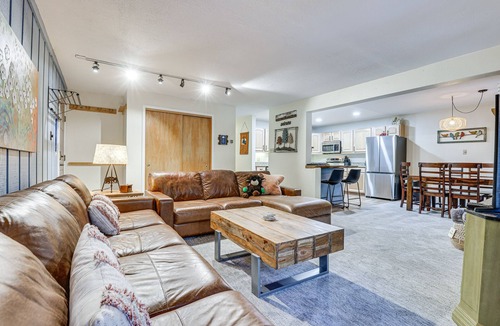 Peak 9 Condo | Walk to Lifts! 'SnowDogs' Breck Condo w/Fireplace