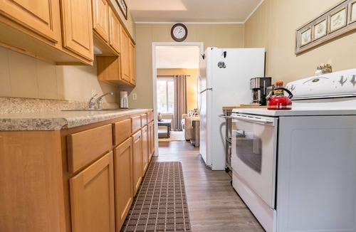 South Bend House | Walk to Notre Dame - Stay in Comfort!