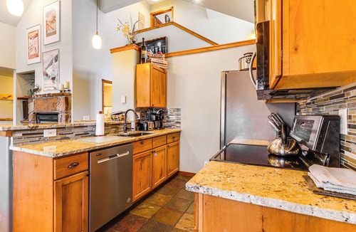 Four O'Clock Apartment | Walk to Shuttle, Lift & Main St! Breck Ski Base