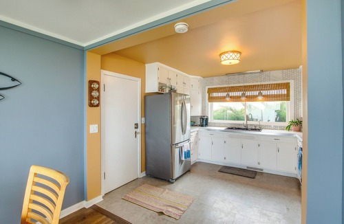 Algoma Cottage | Waterfront Algoma Vacation Rental on Lake Michigan