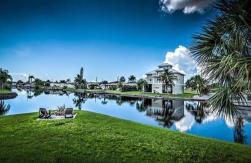 Charlotte Park House | Waterfront corner lot-Heated Private Pool. You will love it as much as we do ❤️