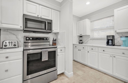 Pompano Beach House | Waterfront Oasis Pool Ocean Access. near beach.near golf.pet friendly