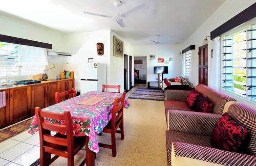 Savusavu Villa | Waterfront Villa with Pool & Beautiful Savusavu Bay Views