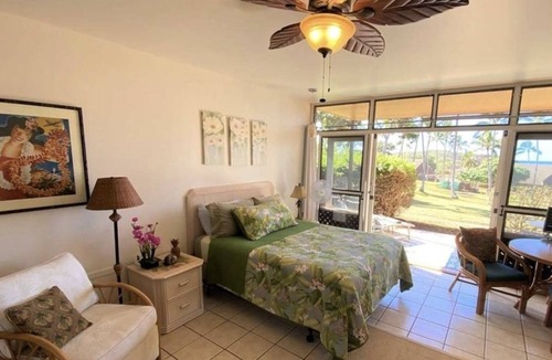 Maunaloa Condo | West Molokai. Remote and Private. Hawaii's best. Ocean view Watch the Whales