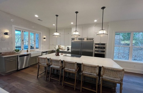 The Arbor House | WKD Escape - Custom Waterfront Home! Perfect for multiple families!