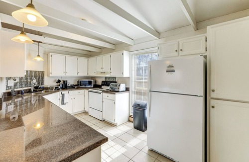 Conestee House | Work, Explore & Unwind: Greenville Getaway w/Yard