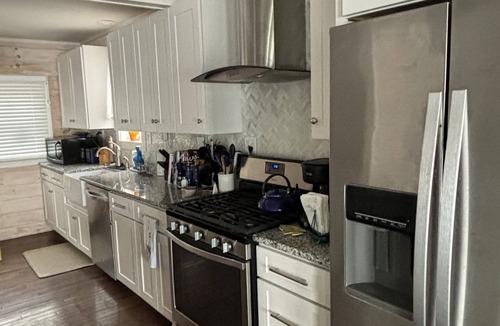 North Webster House | Year Round, Updated, Lake Front Home on Beautiful All-Sport Webster Lake.