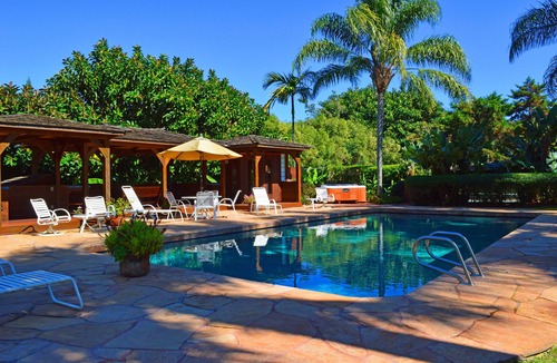 Pauwela House | Your Private Resort-4 Acres, Fruit Trees, Pool, Tennis, Hot-Tub, Sauna-Permitted
