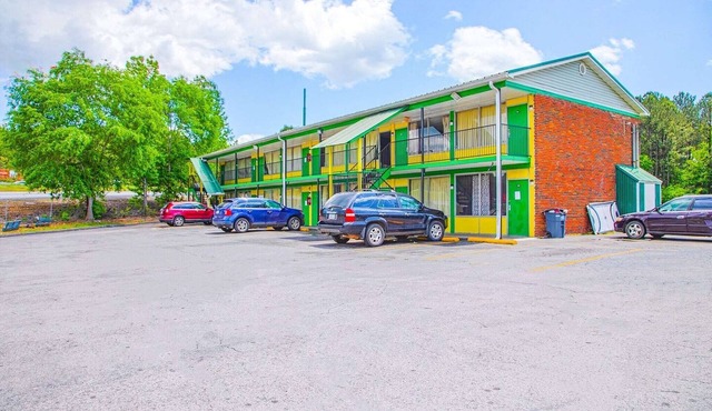 2 Full Beds|Calhoun GA