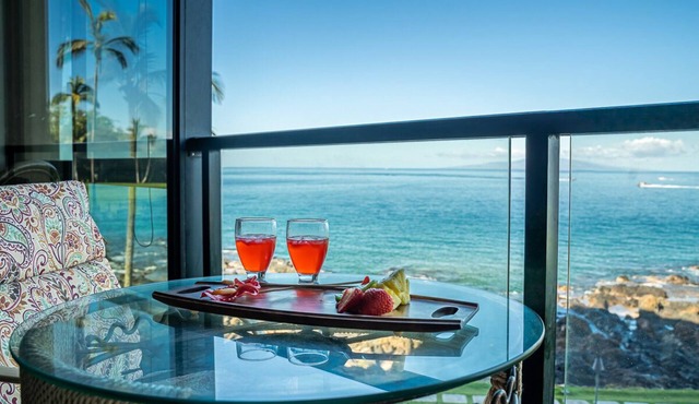 202 - Premium remodeled oceanfront with A/C - Spectacular!