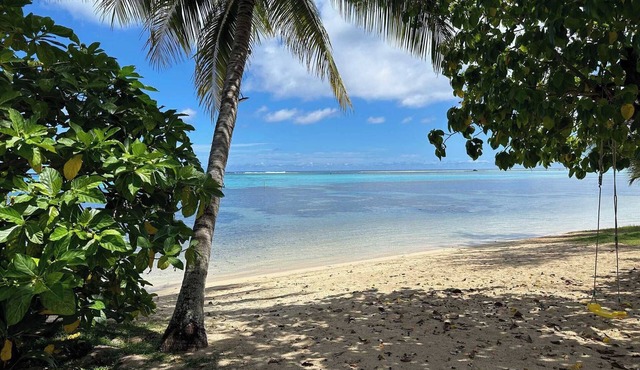 3BR Beachfront Villa Steps From the Lagoon