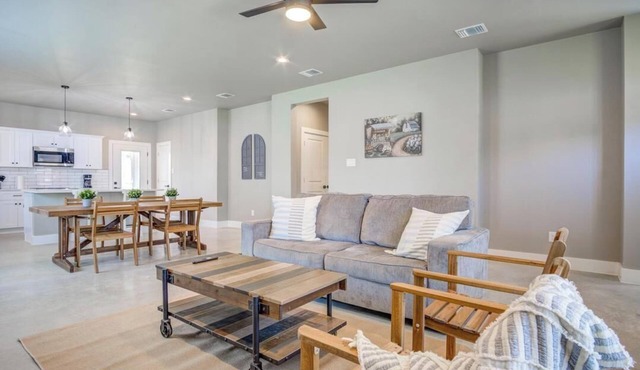 #5 Modern Boho Cottage