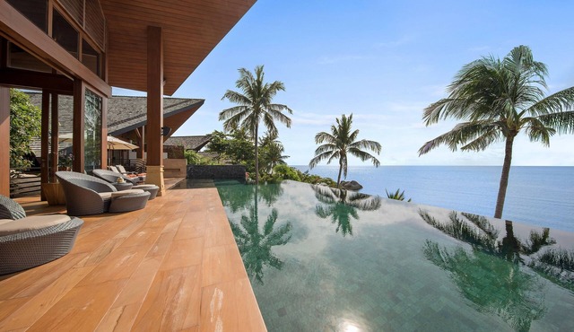 5BR Luxury Beachfront Villa | Lamai