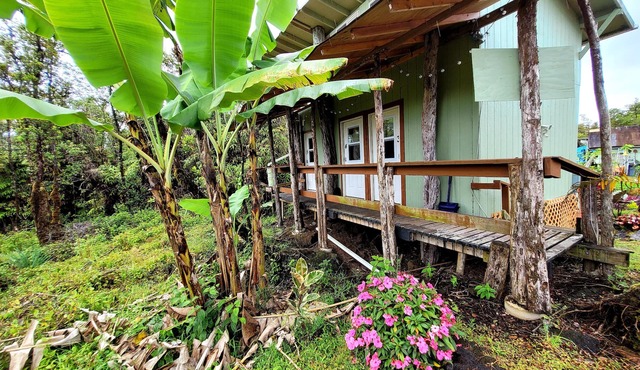 #5Cabin w/PRIVATE indoor BATHROOM TV MICROWAVE