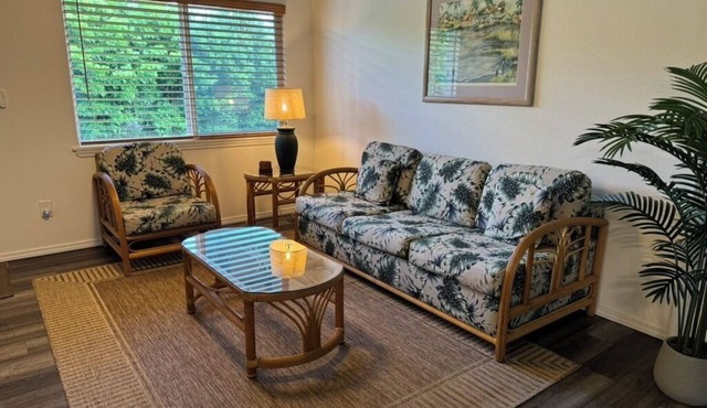 Aloha Hale - 3-bedroom house in tropical Pāhoa near Hilo
