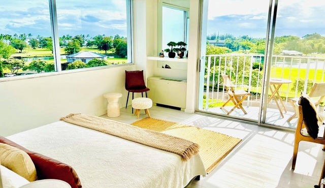 Amazing Ocean & Park Views - Pool & AC