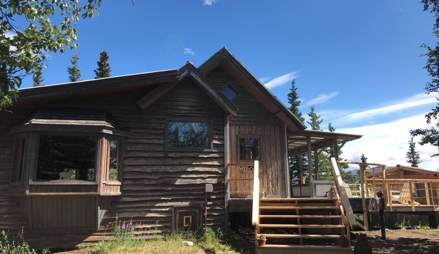 Authentic Alaskan cabin experience near the heart of Denali