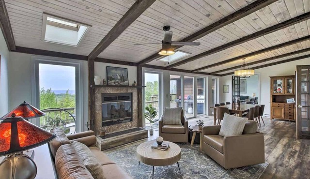 Bay View Retreat: Pet-Friendly Home w/Expansive Deck