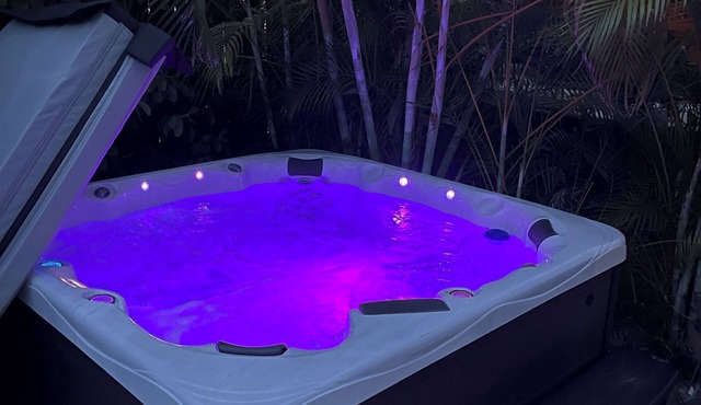 Beach, Las Olas, Large Pool