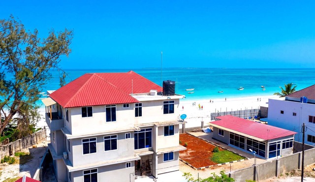 Beachfront Apt | Private Terrace & Ocean Views