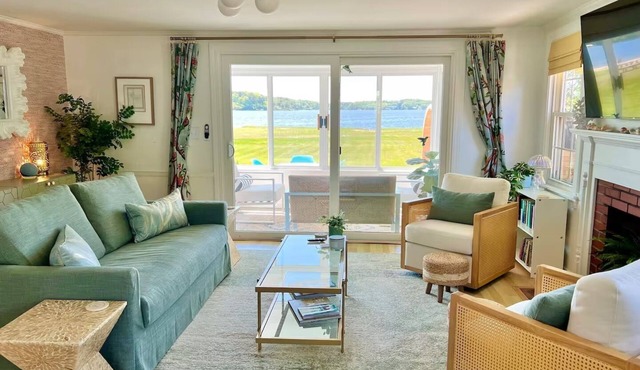Beachfront - Sauna - Screened Patio - 2 King Beds - Dogs Encouraged!