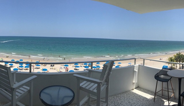 Best Studio Location In The Building With Unobstructed Water View Balcony