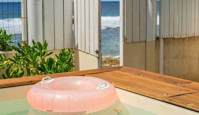 bungalow lagoon side/6 people max/Moorea/3 bedrooms with A/C, 2 bathrooms