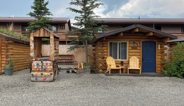 Bush Pilot Cabin-Modern Comfort in the Last Frontier (For families or casual travelers)