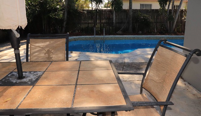 Charming 3br/3bth house with a private pool