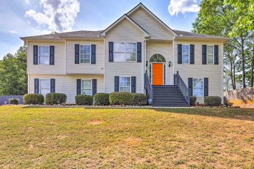 Charming Covington Home w/Fire Pit + Game Room!