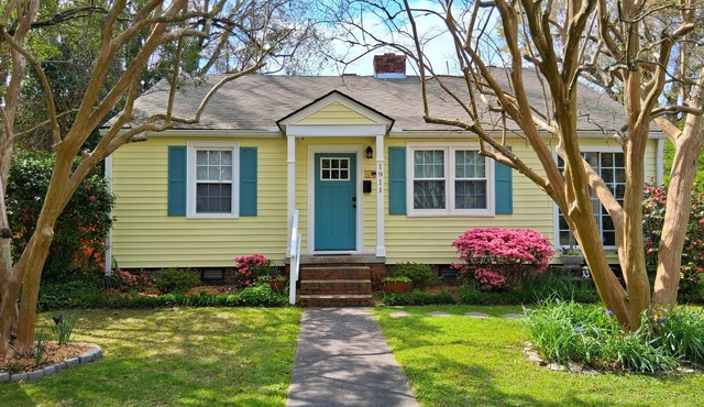 Charming Cozy Cottage Near Downtown New Bern w 2.5 BA