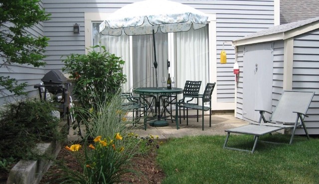 Charming, private, quiet, split A/C, family friendly townhouse at Ocean Edge